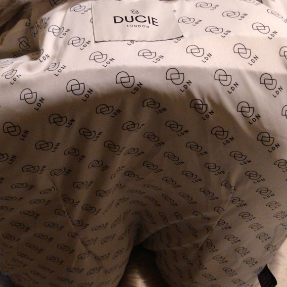 Ducie London Faux coat - Picture 3 of 6